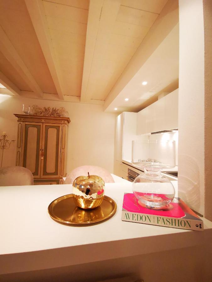 Gombruti14 Boutique Home Bologna Exteriör bild